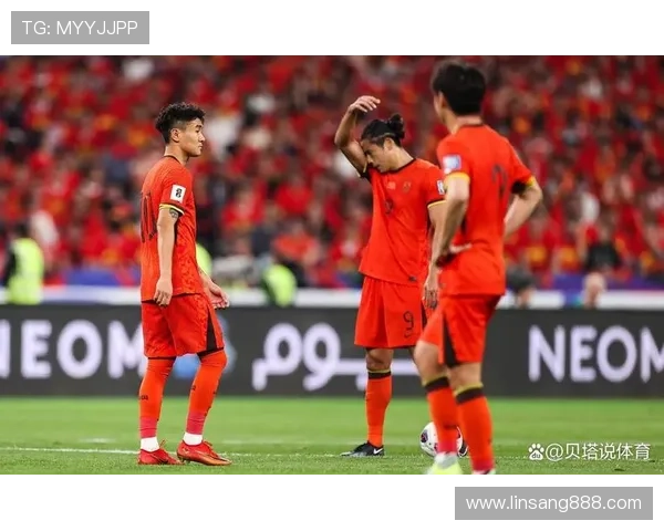 国足世预赛关键战迎来转机新帅战术调整引发全国球迷热议与期待 国足世预赛关键战迎来转机新帅战术调整引发全国球迷热议与期待