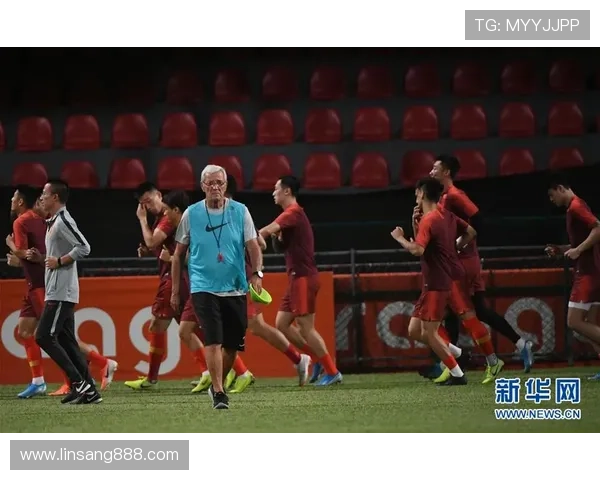 国家队迎关键战新帅战术革新引发球迷期待与热议备战世界杯预选赛前景 国家队迎关键战新帅战术革新引发球迷期待与热议备战世界杯预选赛前景