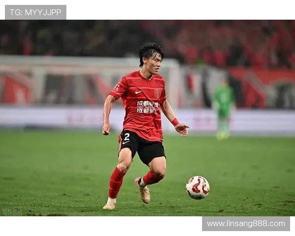 国足世预赛关键战告捷新帅战术奏效年轻球员集体爆发引发球迷期待