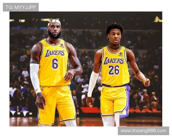 湖人勇士交易流言升温新赛季格局或迎重大变化联盟多队关注明星去向走向